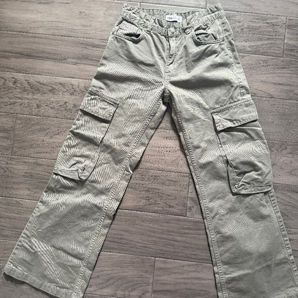 Zara Army Green Cargo Pants - Size 0 - Picture 1 of 4